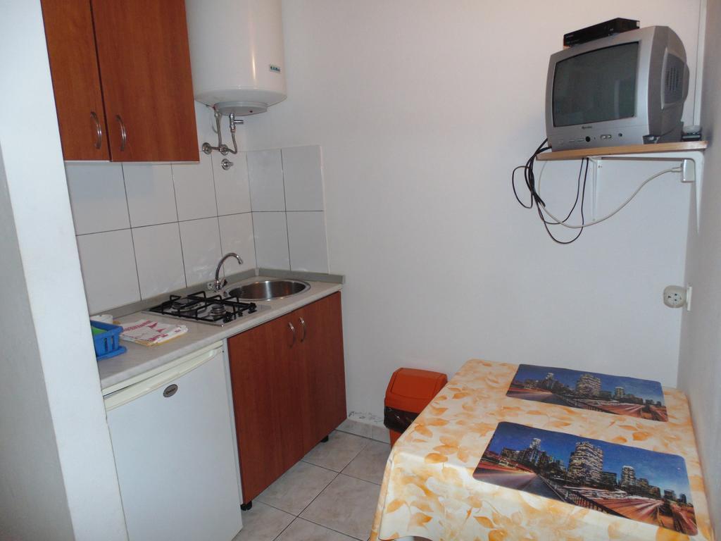 Apartments Cico Стариград-Пакленица Экстерьер фото